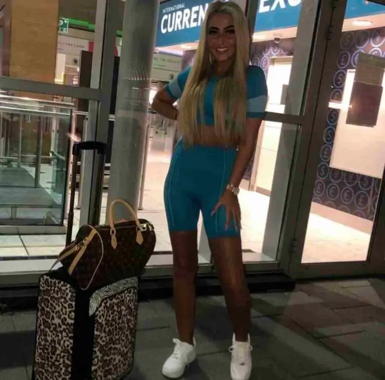 meg tanned for holiday